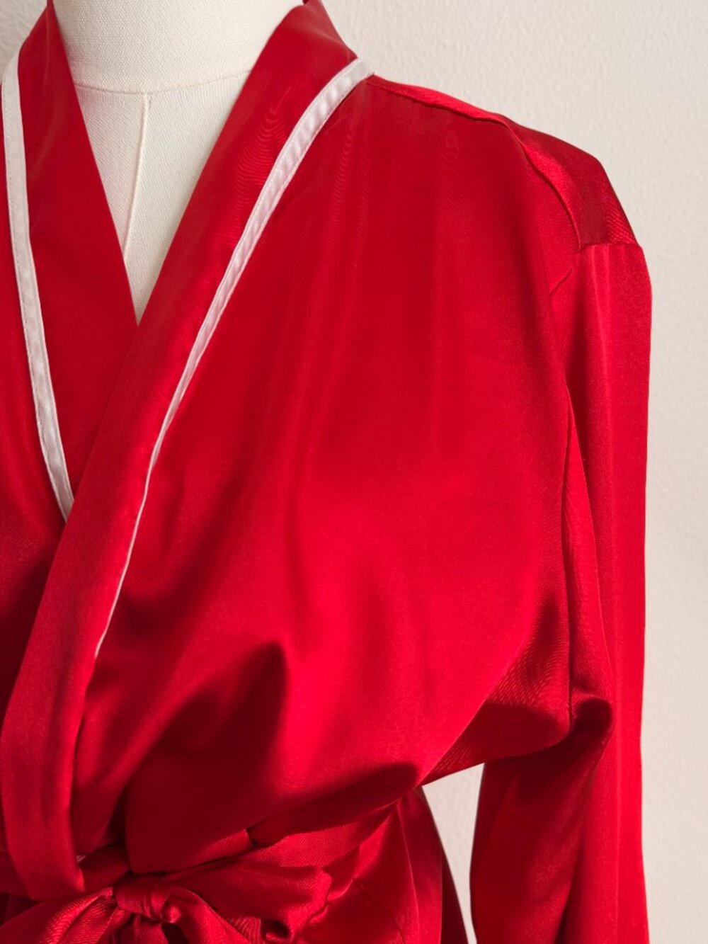 Forever21 Satin Red Robe - Picture 3 of 3